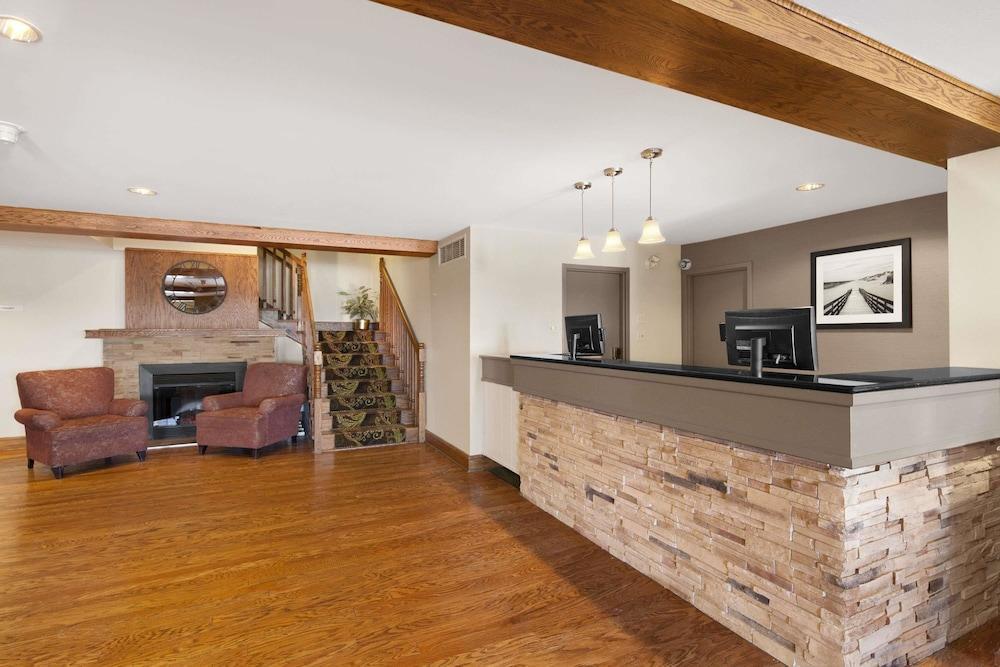 Hotel Country & 2*